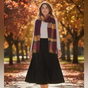 Simon Chang Vintage Black A-Line Skirt size 6 designer denim look